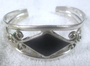 .925 Sterling Silver Cuff Bracelet w/Black Onyx / Made In Mexico / Beautiful! - Picture 1 of 6