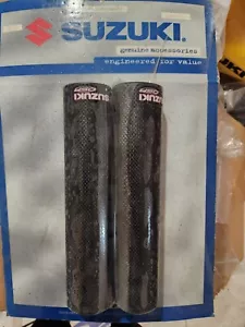 NOS 1999-2006 SUZUKI RM125/250 CARBON FIBER UPPER FORK WRAPS 99950-70309 AHRMA - Foto 1 di 3