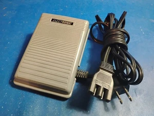 Regolatore elettronico di velocità FDM macchina da cucire pedale pedale modello KD-1902 Brother - Foto 1 di 5