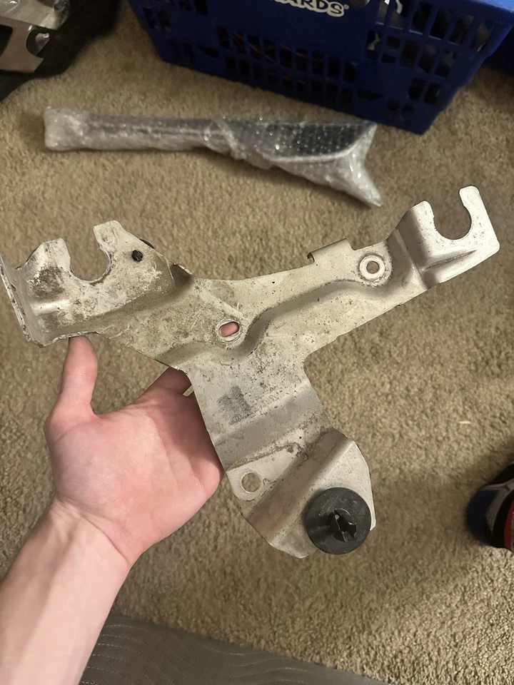 VOLVO S60 V70 XC70 2001-2009 FILTRO DE AIRE LIMPIADOR CAJA SOPORTE SOPORTE SOPORTE 8666209 Foto 1 de 1