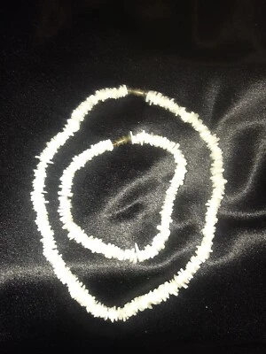 Conjunto de collar concha de chips Puka cuadrado blanco de 16" y pulsera de 6,5" con cierre de cañón Foto 1 de 4