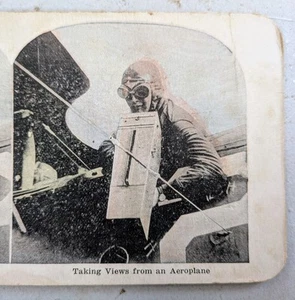 Antigua tarjeta de vista estéreo relacionada con la aviación: "Tomar vistas desde un avión" - Imagen 1 de 2