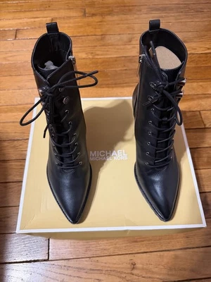 Botín Michael Michael Kors negro Kyle con cordones usado para mujer - talla 9 Foto 1 de 4