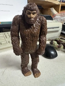 "Figura de acción Sasquatch vintage 2004 Accoutrements Archie McPhee 7"" Bigfoot"  - Imagen 1 de 7