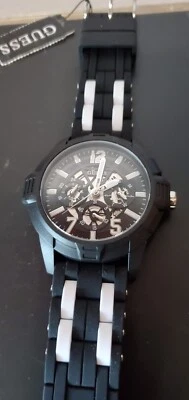 Reloj Hombre Guess GW0428G1 Negro Inoxidable Blanco y Negro Silicona $110 Nuevo W1 Foto 1 de 2