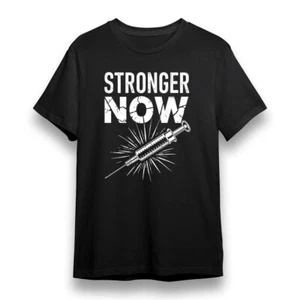 Herren T-Shirt Übergröße mit Stronger Now Grafik Unisex schwarz 100% Baumwolle Tee - Bild 1 von 6
