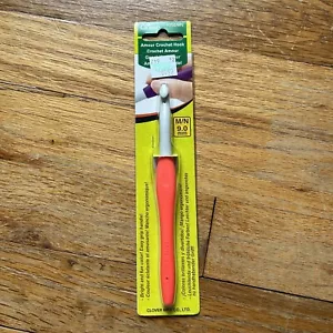 Clover Armour Crochet Hook Size M/N 9.0mm HARD TO FIND! Brand NEW IN PKG - Picture 1 of 2