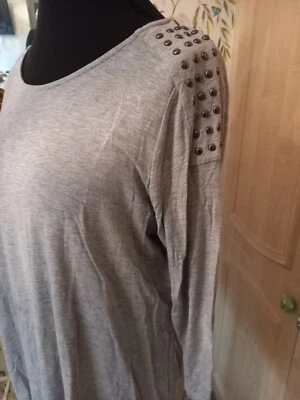 WALLIS SIZE 18 SOFT JUMPER WITH STUD DETAIL ON SHOULDERS GREY IMMACULATE CONDIT - Image 1 of 2