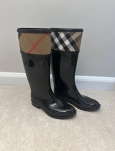 Burberry Woman’s Black Crosshill House Check Rain Boots - Size 35 Made In Italy - Picture 1 of 7