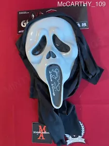 Maschera Ghostface firmata Jenny McCarthy autografata urlando pugnalata Beckett COA - Foto 1 di 6