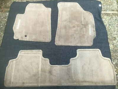 Alfombrillas Mazda Tribute 2005 2006 color tostado/beige alfombra de 3 piezas OEM #000-8B-G15-01 Foto 1 de 4