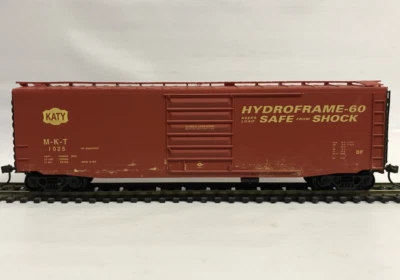 Branchline Trains  HO  Scale 50’ PS1 Boxcar Missouri Kansas Texas  MKT 1025 - Image 1 of 4