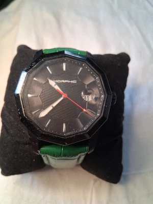   RARO!!! Reloj Morphic Caja Negra, Correa Cuero Verde 42mm Serie M56 Foto 1 de 4