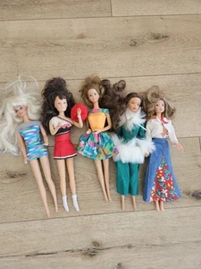 Lot 5 Mattel Vintage Barbie’s 90’s Some Accessories Good Condition Disney - Picture 1 of 8