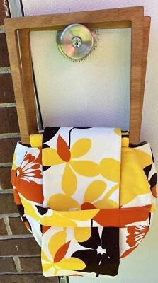 Shoulder Bag Canvas Floral Pistol Brand  Wood Double Handel Yellow Orange Brown - Image 1 of 4