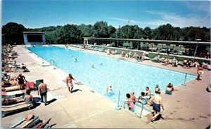 Vtg CT Postcard Banner Lodge Largest Pool Resort In New England Moodus Conn - Picture 1 of 2
