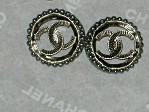 CHANEL AUTH. 2 BRASS bronze GRAY PEARL BUTTONS CC LOGO 13 MM NEW LOT 2 - Picture 1 of 5
