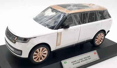 QY Toys 1/18 Scale Q1005A - Land Rover Range Rover SV 2022 - White - Image 1 of 4