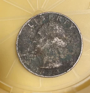 1983-D Quarter Error Black - Picture 1 of 2