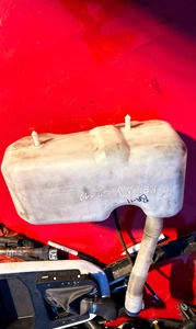 Relay 2010 Windscreen Washer Bottle Tank & Pump - Picture 1 of 12