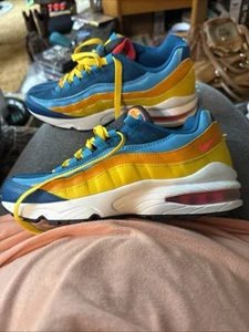 Nike Air Max 95 CJ9989-300 Flash Crimson Schuhe Jugend Größe 7y - Bild 1 von 18