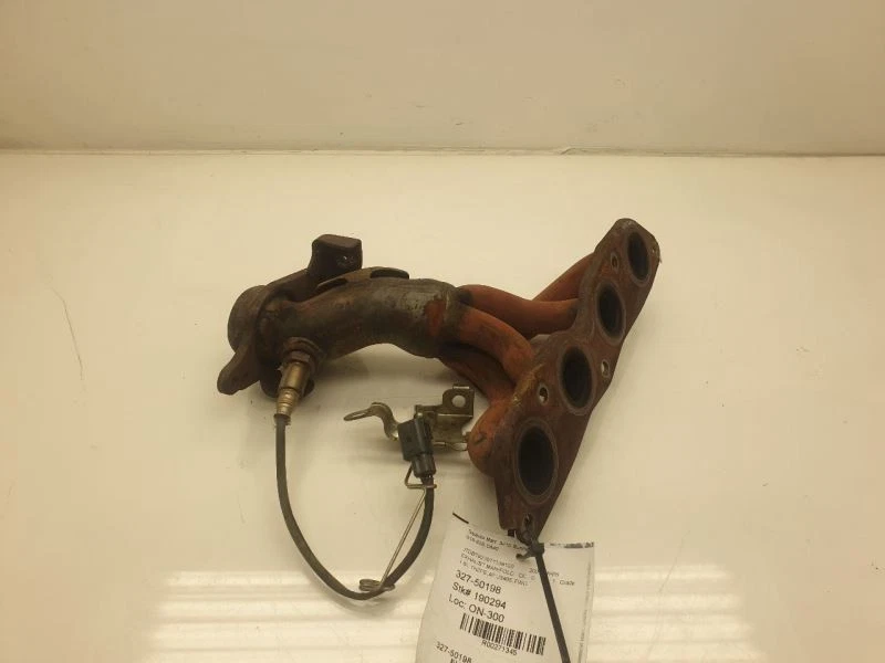 06-12 TOYOTA YARIS 1.5L COLECTOR DE ESCAPE 1NZFE 17141-21130 Foto 1 de 4