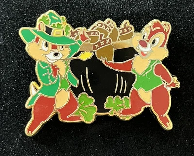 Prendedor raro Disney Shopping Chip An Dale St Patrick’s Day LE 250 2009 Foto 1 de 4