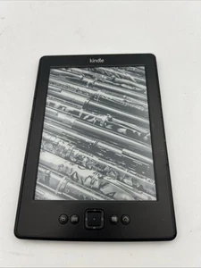 Amazon Kindle 4th Generation D01100 E-Reader 2GB, WiFi, 6-inch - Picture 1 of 6
