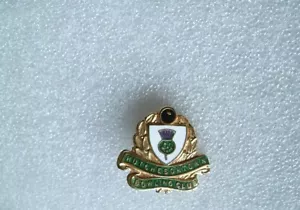 HUTCHESONTOWN BOWLING CLUB ENAMEL BADGE - Picture 1 of 2