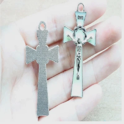 GRAN RESPLANDOR LUMINOSO EN CRUZ OSCURA JESÚS Colgante ALEMÁN Plata 24" Collar Hombre Foto 1 de 4