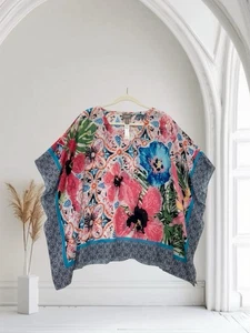 Chico’s Women’s Floral Poncho Top Size L XL Lightweight V Neck Tropical Chic $99 - Picture 1 of 17