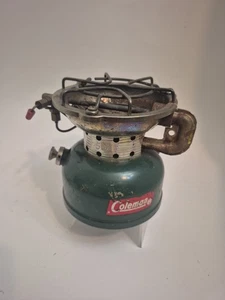 Estufa de campamento de un solo quemador modelo Coleman parte inferior rara 501-top #502 - EE. UU. 9/62 - Imagen 1 de 5