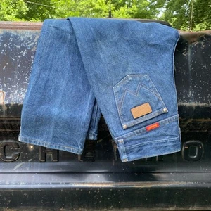 Vintage Wrangler high rise wedgie cowboy cut jeans Girls 14 Regular - Picture 1 of 5