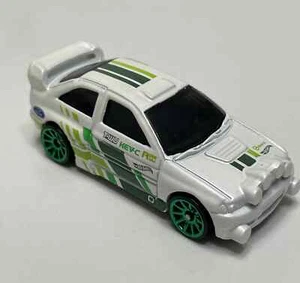 Mattel Hot Wheels 2015 Ford Escort Rally Die-cast 1:64 Racing Sport White Green - Picture 1 of 7