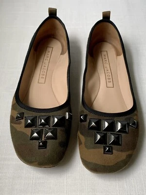 Bailarina plana de ballet con tachuelas Marc Jacobs para mujer Foto 1 de 4