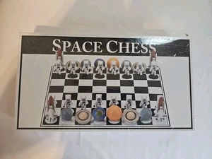 Space Chess Board Vintage 2001 Game by Big League Astronauts. Brand New Sealed! - Picture 1 of 3