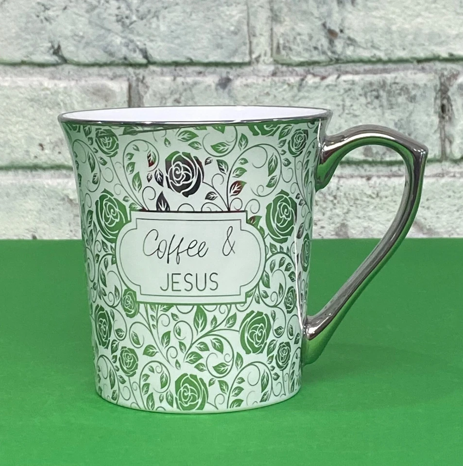 10 canecas de café Strawberry Street porcelana Jesus e café brancas com prata - Imagem 1 de 4