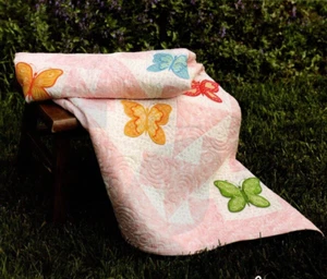 Quiltmuster in Schmetterlingseffekt zusammengesetzt/Applikation MB - Bild 1 von 2