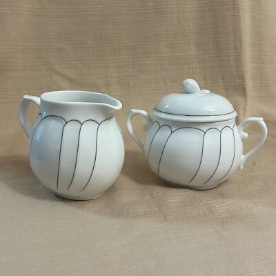 Mikasa Fleetwood L9708 Creamer Pitcher & Sugar Bowl w Lid Set White Silver EUC - Image 1 of 4