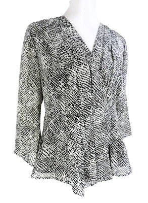 Blusa COVINGTON Faux Wrap Cinza M Plissada Frente Manga 3/4 Forrada Zíper Lateral Decote V - Imagem 1 de 4