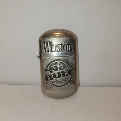 Encendedor de metal redondeado sin toro marca Winston de colección NO PROBADO NECESITA COMBUSTIBLE Foto 1 de 3