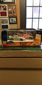 Hot Wheels 2003 Racing Wrenchin' & Racin' 2 Car Set w/Kurt Busch. New 1/64 - Picture 1 of 5