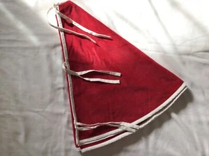 WEST ELM COTTON VELVET  TREE SKIRT RED  NEW NO TAG - Picture 1 of 3