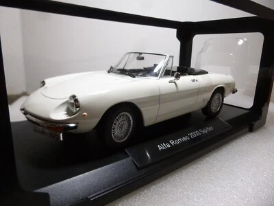 ALFA ROMEO SPIDER 2000 1978 NOREV 1/18 - Photo 1/4
