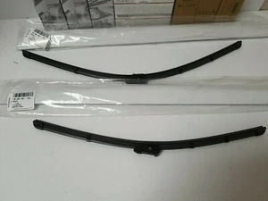 17B955425-03C 17B955426-03C SET OF NEW GENUINE VW WIPER BLADES JETTA/GLI 2019-21 - Picture 1 of 3
