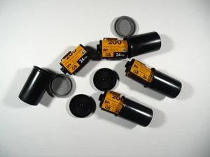 4 Rollen Kodak Gold 200 Farbfilm - sehr alt - Bild 1 von 4