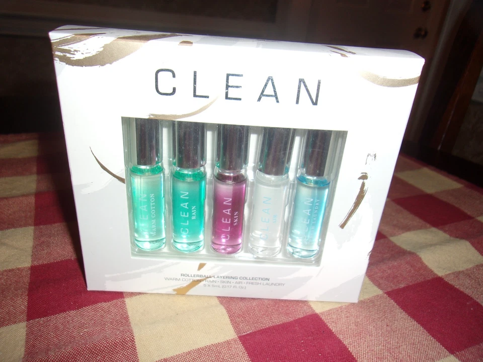 Juego de regalo Clean Rollerball de 5 piezas: algodón cálido lluvia piel aire fresco lavandería Foto 1 de 1