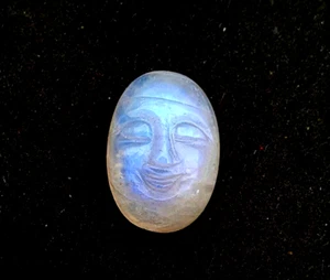 Natürlicher Regenbogen Mondstein handgeschnitzt Gesicht lose Edelstein 15*22 mm 21 Karat - Bild 1 von 4