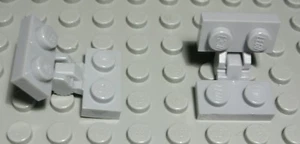 Lego Piastra Con Griglia Cerniera 1x2 Su 1x2 Nuovo Grigio 2 Pezzi - Picture 1 of 1