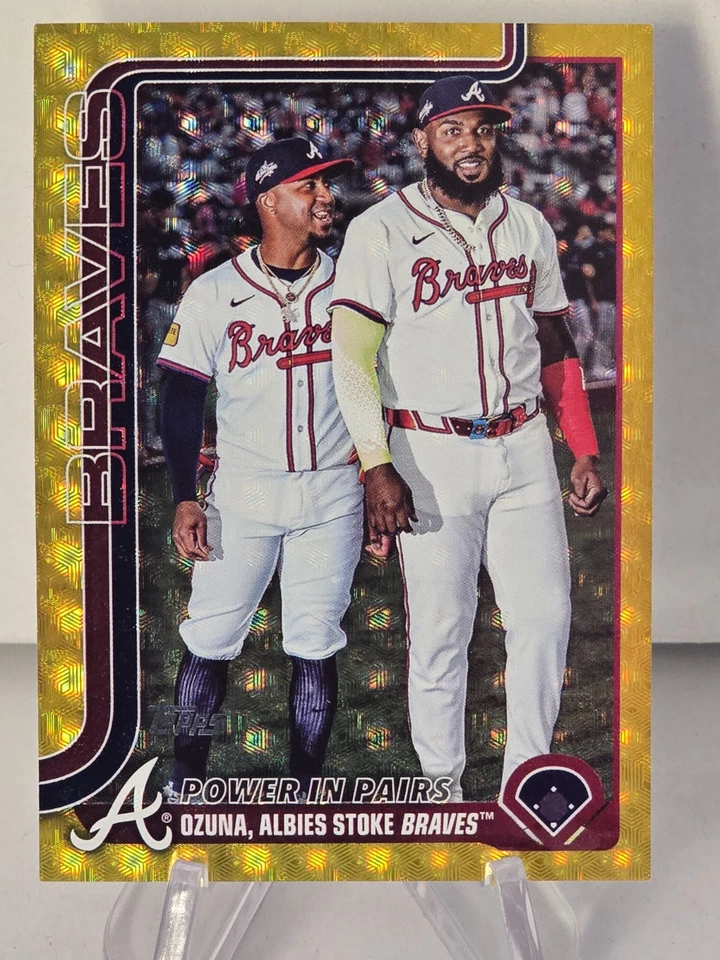 Actualización Topps 2025 Atlanta Braves Marcell Ozuna Ozzie Albies Foilfractor 1/1 Foto 1 de 2